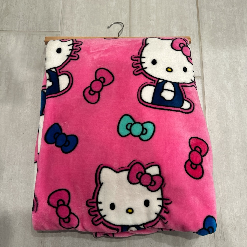 Hello Kitty Hot Pink Plush Blanket with Multicolor Bows